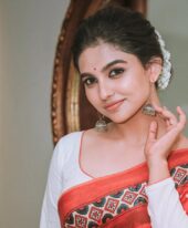 Komal +971551139502