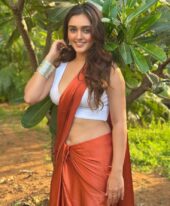 Gauri +971544802886